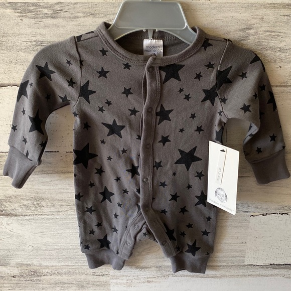 Baby Long Sleeve Star Onepiece Size Newborn NEW - Picture 1 of 4